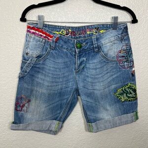 Desigual Jean Shorts Low Rise Rolled Cuff Embroidered Flower Patch Size 26